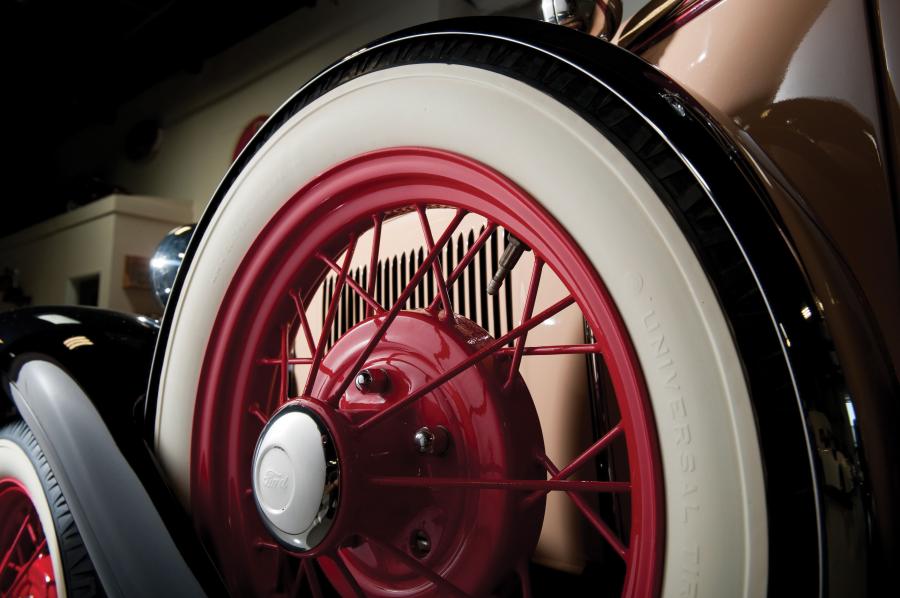  Ford Model A Victoria Coupe 1931 года  (фото 3 из 6)